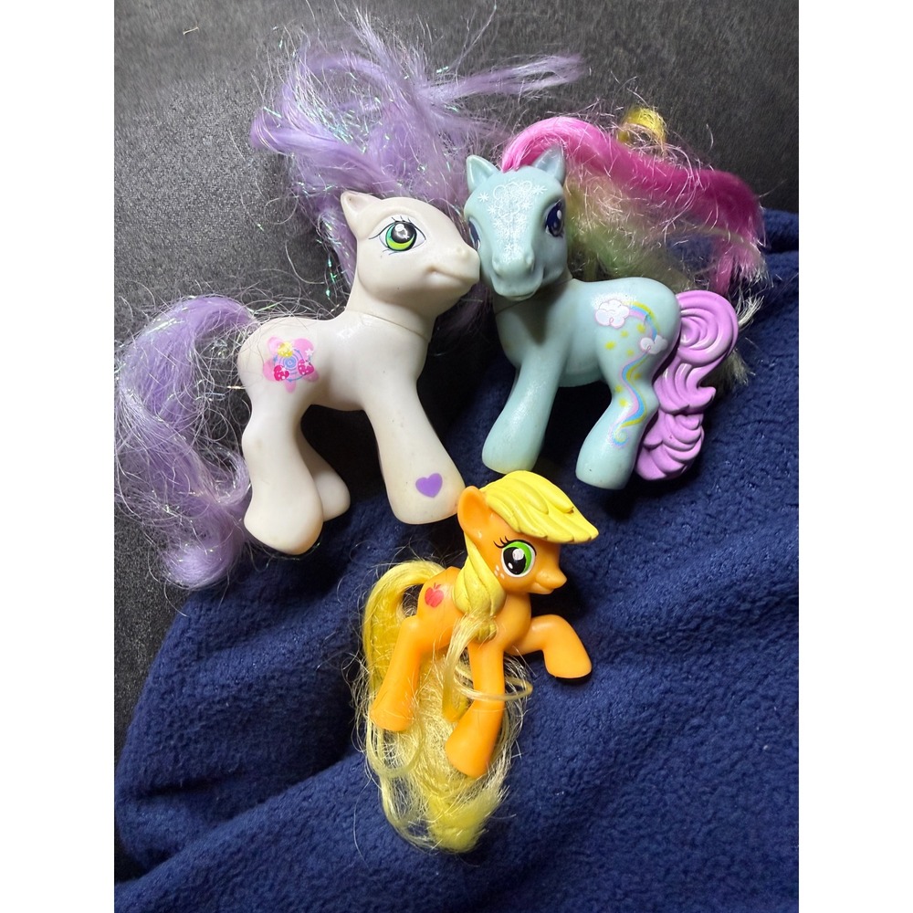 My Little Pony Lot 3 Figures G3 White Purple Tinsel G3 Blue Rainbow G4 Applejack